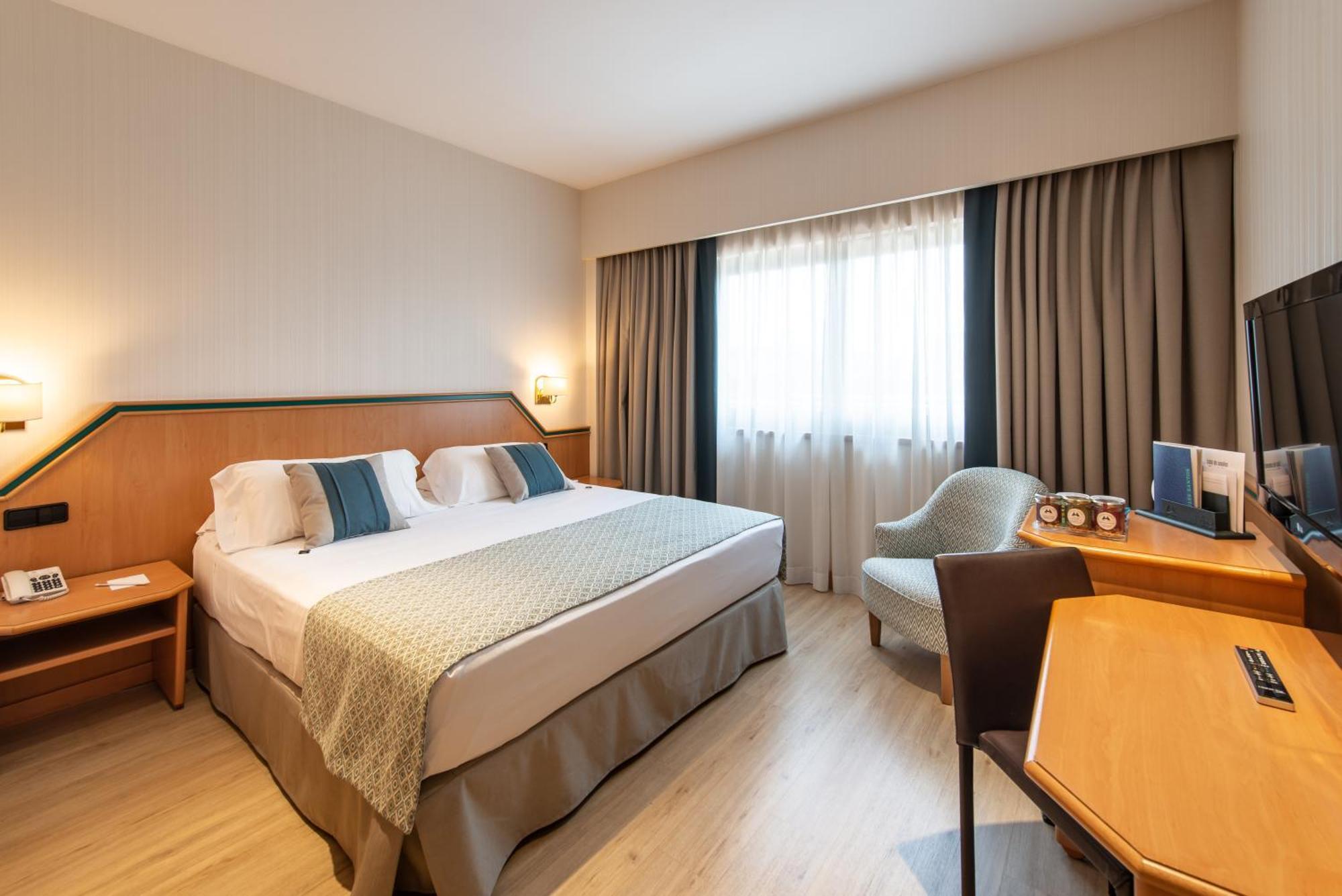Double or Twin Room,1207574380:JPEG